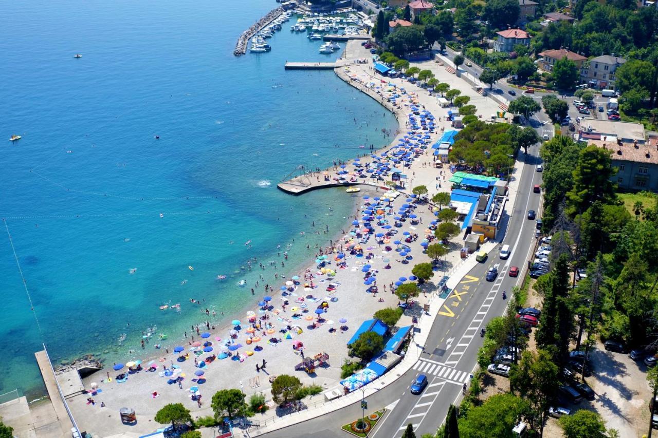 Apartments With A Parking Space Icici, Opatija - 7788 Eksteriør billede