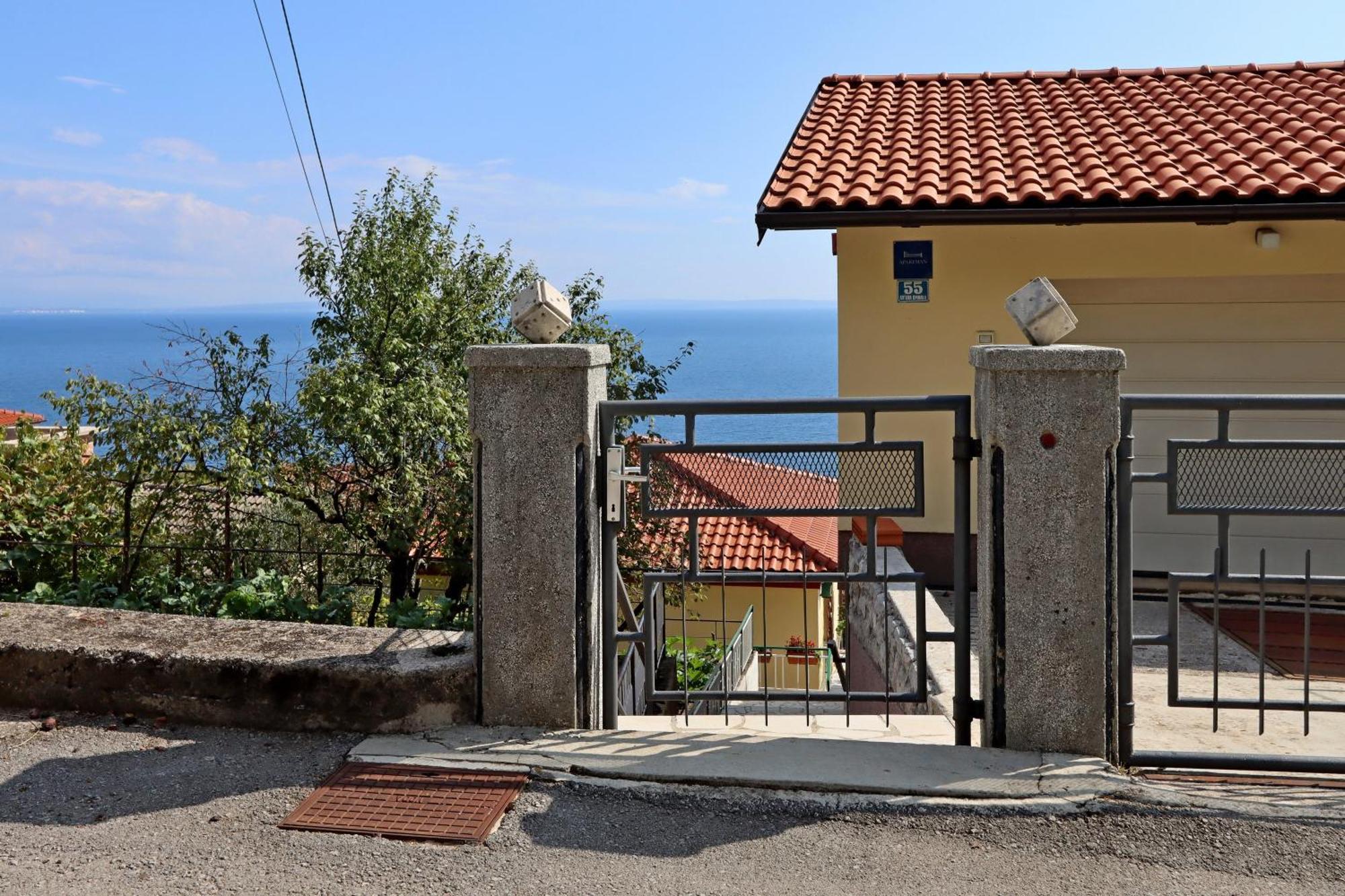 Apartments With A Parking Space Icici, Opatija - 7788 Eksteriør billede